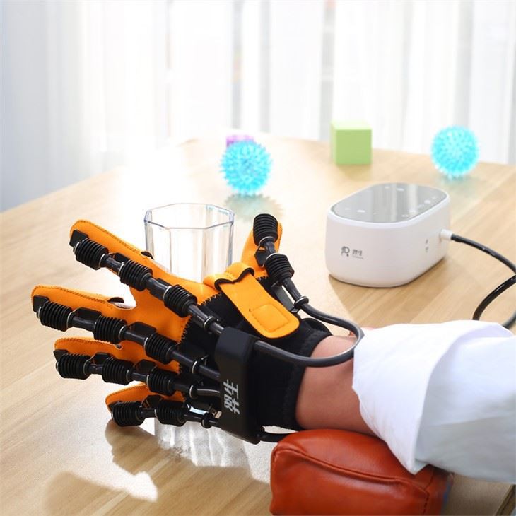 Robot za ranu neurorehabilitaciju ruku