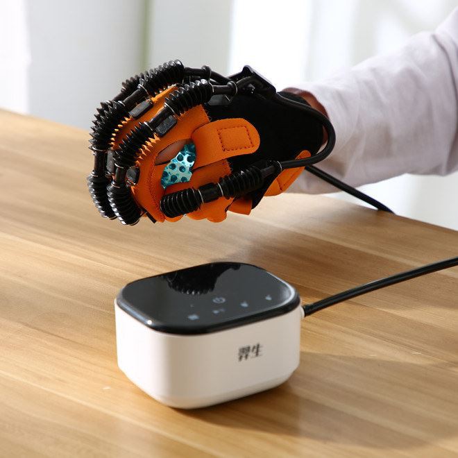 Rehabilitacijske robotske rukavice nakon ozljede kičmene moždine