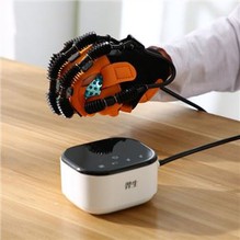 Jednostavna robotska rukavica za paralizu ruku